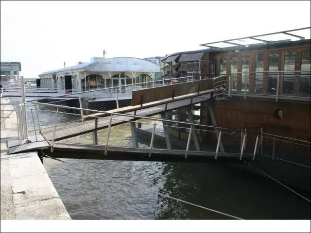 Passerelles - hôpital flottant