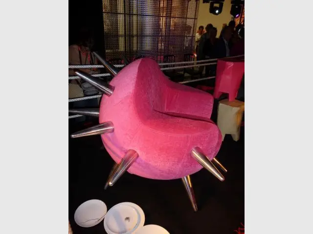 Fauteuil à picots  - Maison & Objet