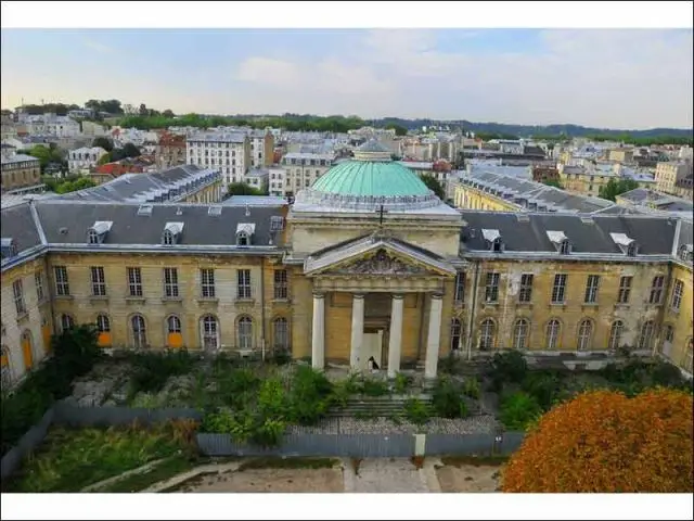 La chapelle - hôpital Royal Richaud Versailles