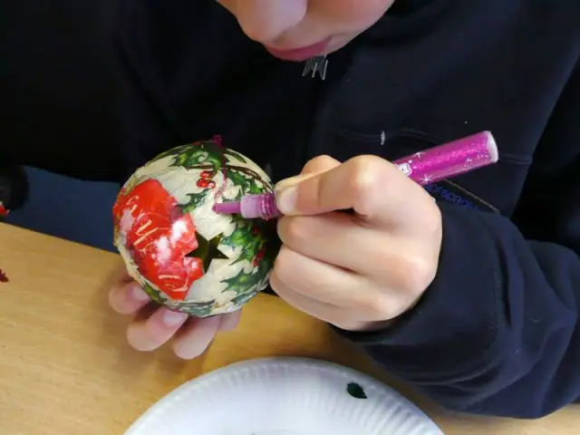 Boule - place à la décoration ! - Noël déco enfants