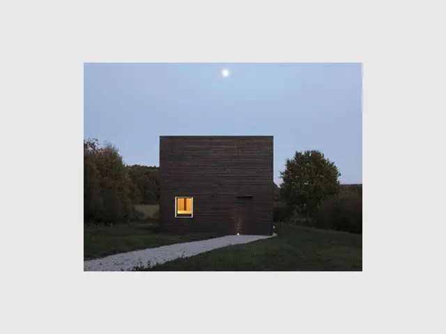 Une maison de petite surface - cube noir