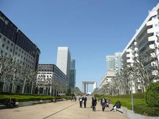 la defense