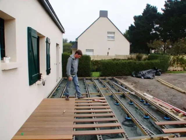 Etape 5 : fixation des lames - Montage terrasse bois