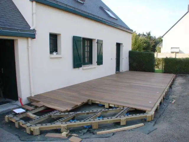 Etape 5 : fixation des lames (suite) - Montage terrasse bois