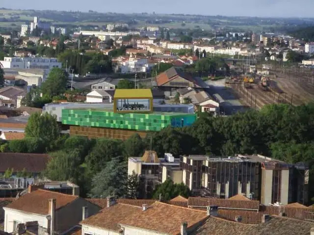 Vue depuis les Halles - médiathèque Angoulême