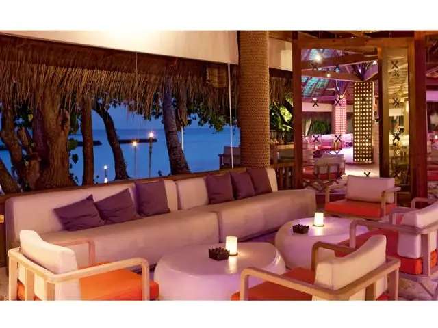 Bar Manta - Moofushi Resort