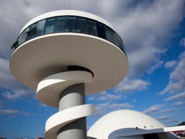 Tour belvédère - Centro Niemeyer