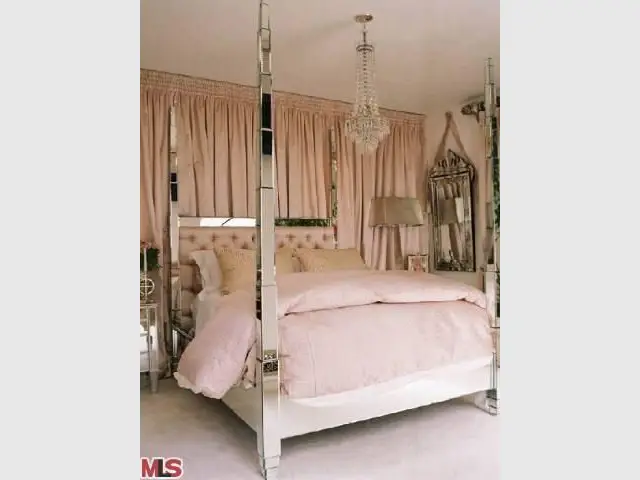 Chambre de princesse - Maison Paris Hilton