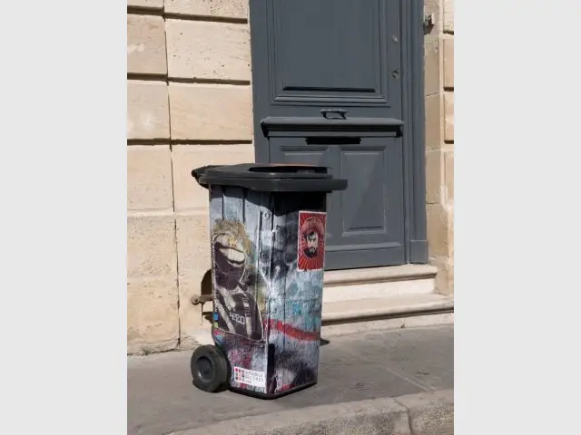 Embellir les poubelles - Poubelles décorées