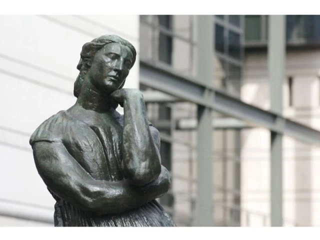 Statue de Pénélope par Antoine Bourdelle - bercy