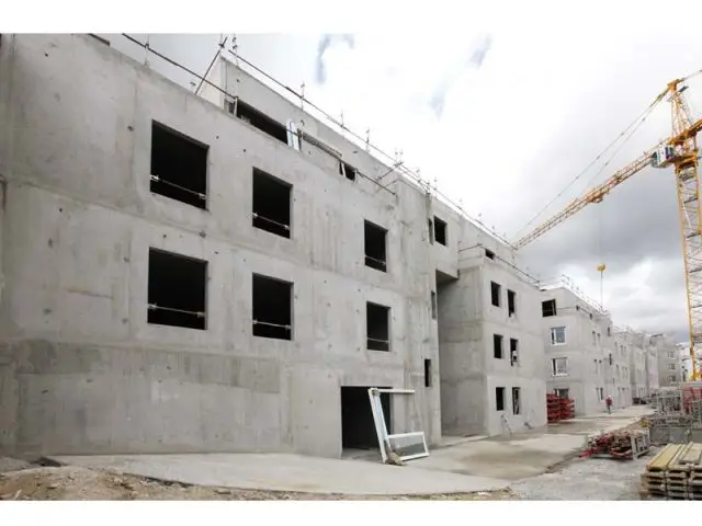 Façades en chantier - Allende