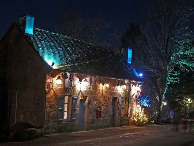 Maison illuminée Sous-Parsat