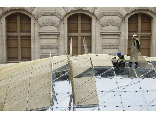 Montage de la maille métallique - louvre