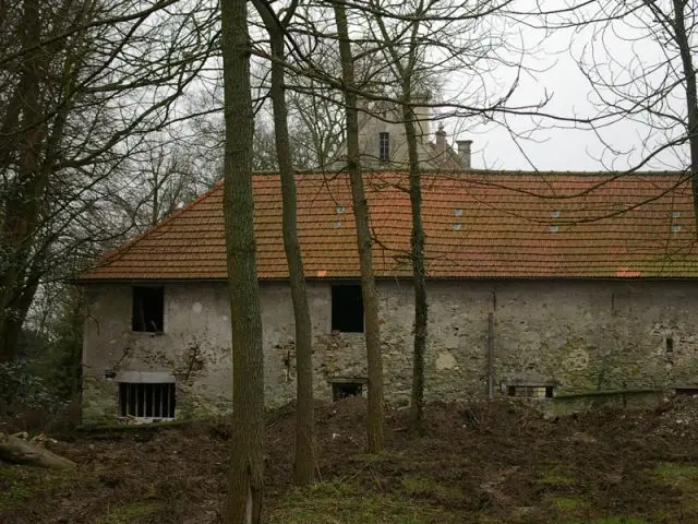 Rénover une grange du XVIIe siècle en une maison d'hôtes - Herbes folles