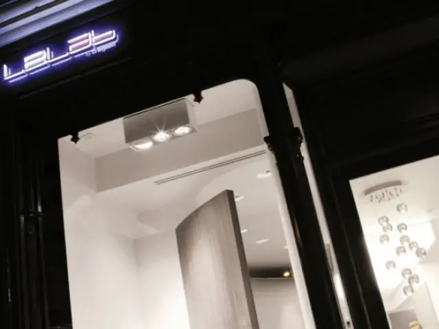 show room