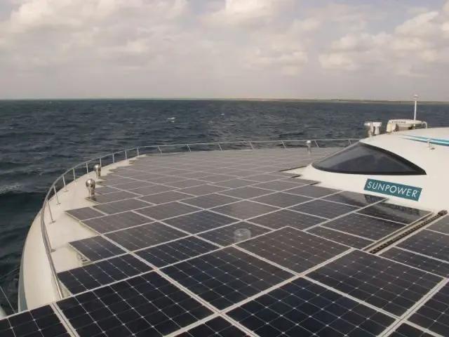 Proue du bateau - planetsolar