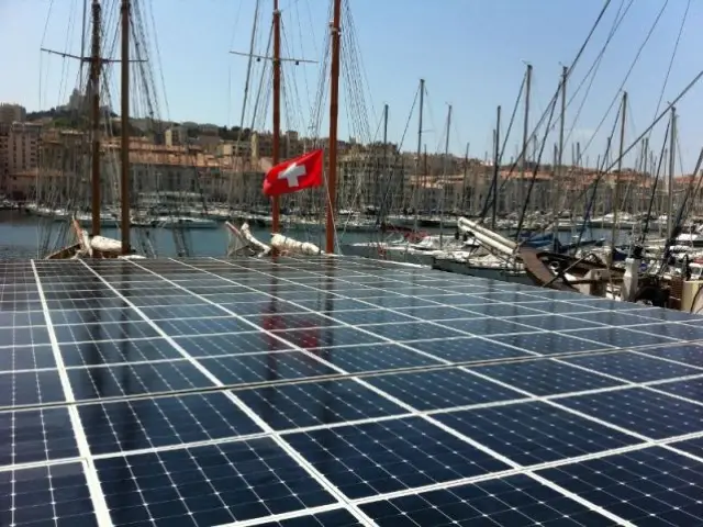 Pont du bateau - planetsolar