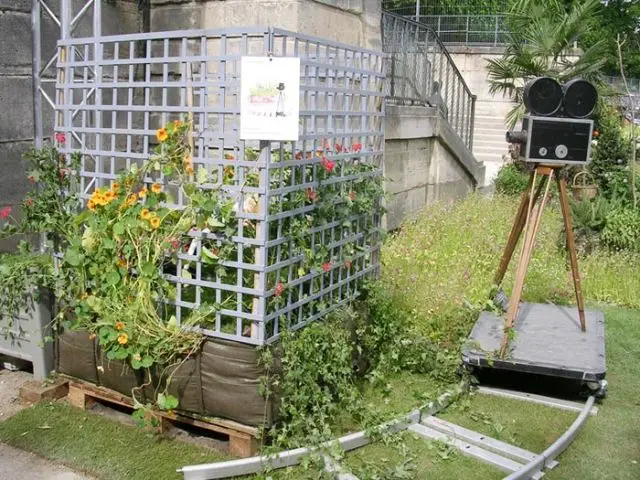 "Meutre côté jardin" par Michel Deville - Jardins Jardin 2012