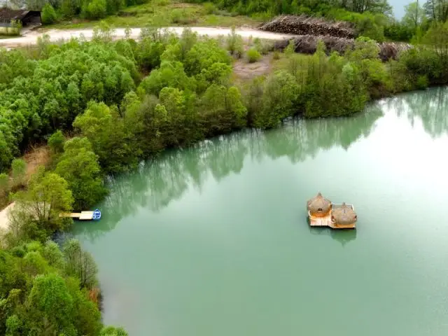 Totalement isolées - Les Cabanes des Grands Lacs