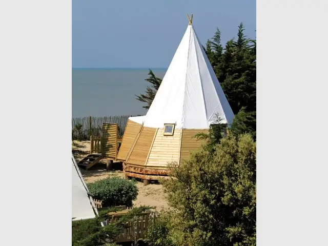 Luxe, nature et convivialité - Hébergement insolite tipis