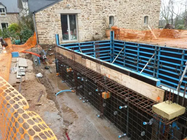 Construction piscine - Reportage piscine Carré Bleu 