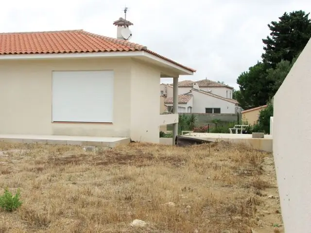 Vis à vis et local technique - Reportage terrasse piscine