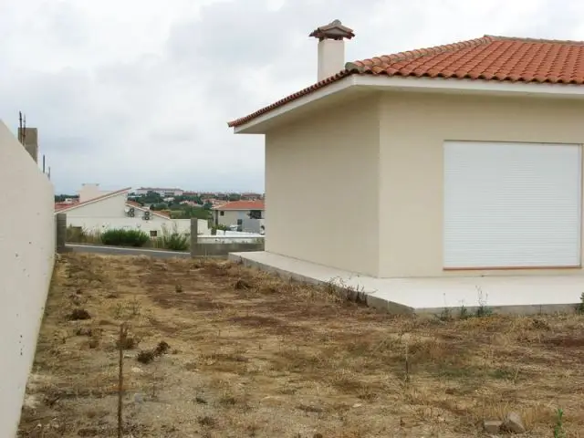 Emplacement du futur barbecue - Reportage terrasse piscine