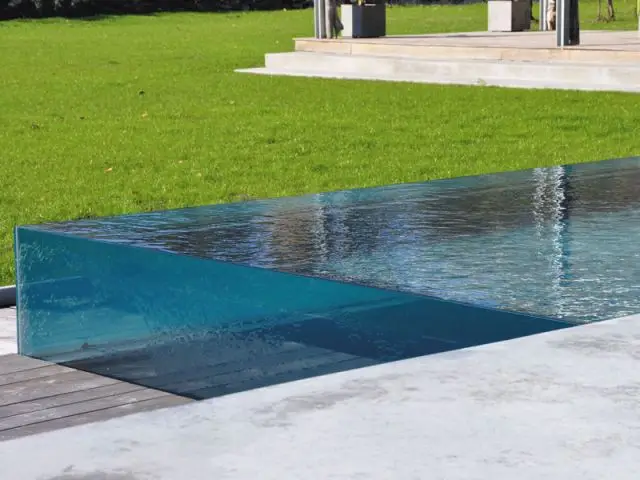 Entretien - Piscine Carré Bleu - Concept Aquaglass