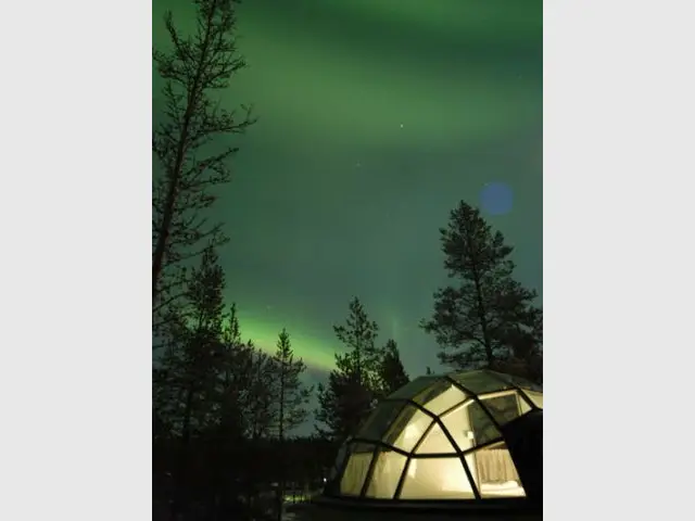 Vue sur les aurores boréales - Hôtel igloo