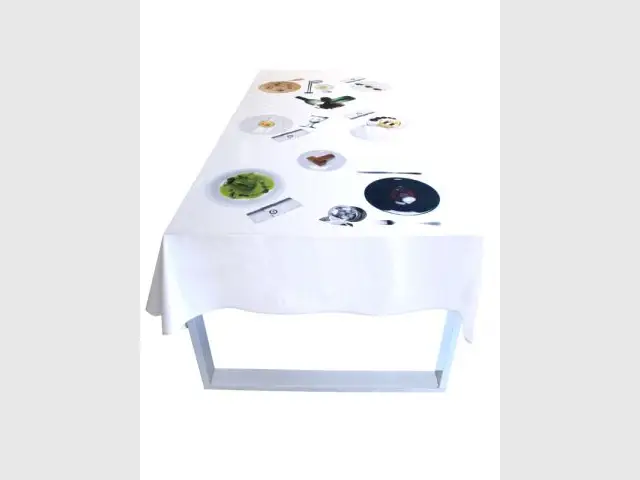 Une nappe qui mime une table dressée - Gastronomie dans la déco