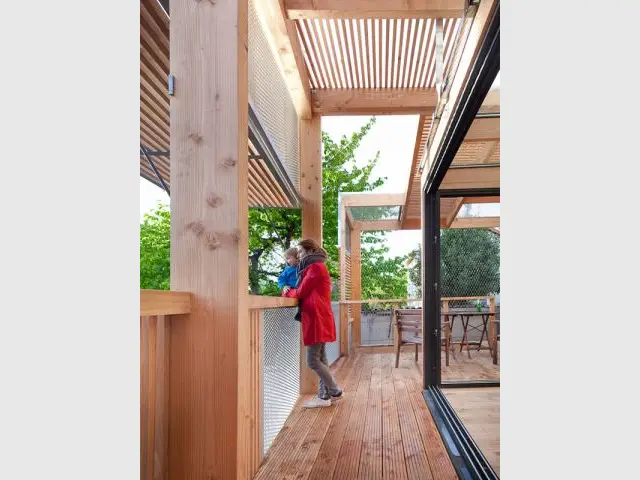 Terrasse protégée - Extension bois Nicola Spinetto Architecte 