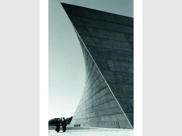 Saint-Francis de Sales - Marcel Breuer