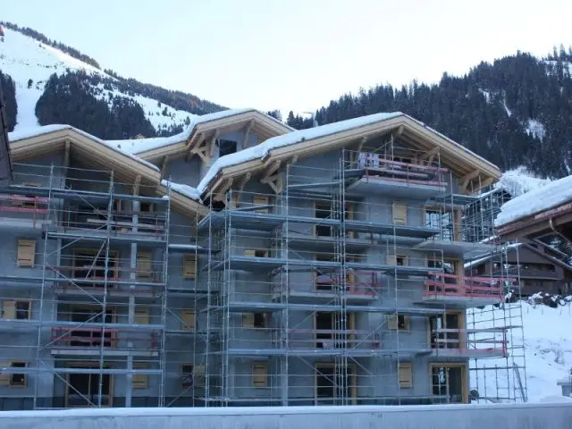 Le bâtiment G en construction  - Chalet mgm à Chatel