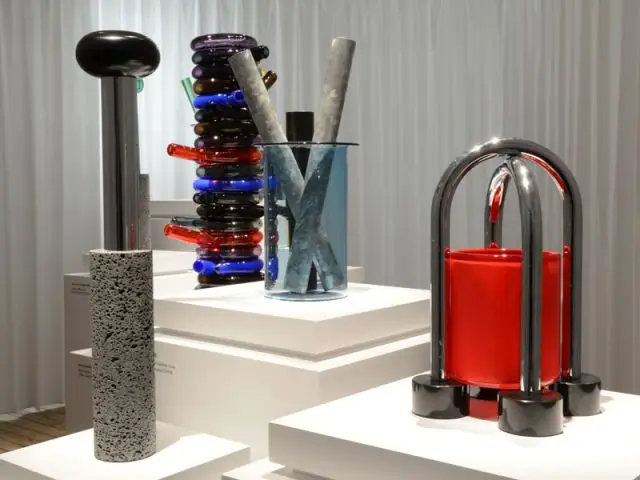 Photo de l'exposition Ettore Sottsass céramique