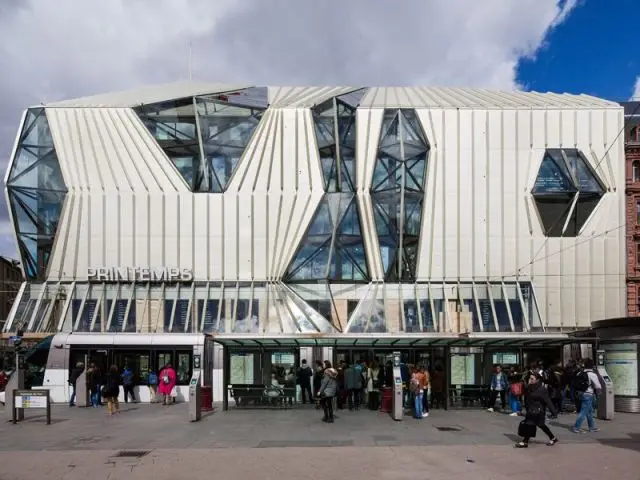 Une façade drapée - Printemps Strasbourg