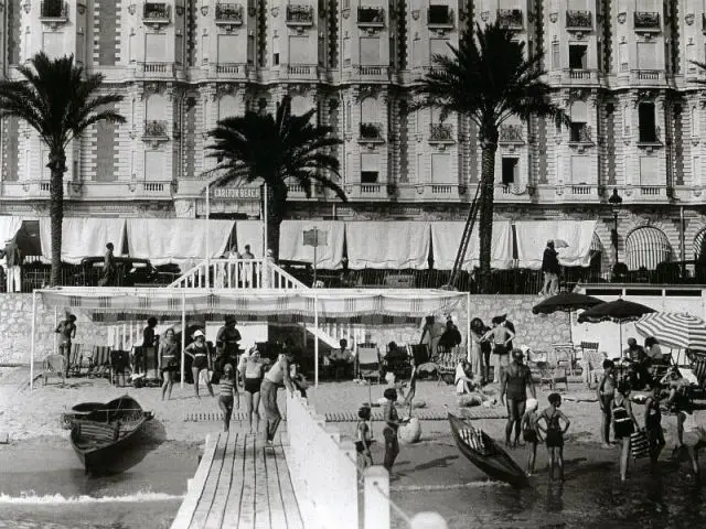 La plage privée du Carlton - Carlton 100 ans