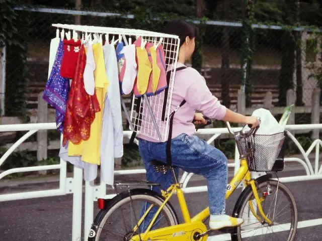 Etendoir à linge portatif - Chindogu