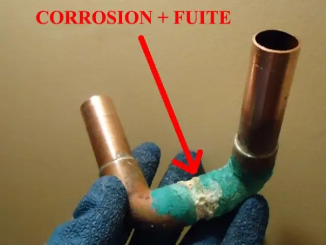 Fuite chauffe-eau - corrosion - tuyaux