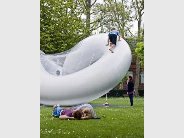 Un espace de jeux pour les enfants - Peace Pavillon