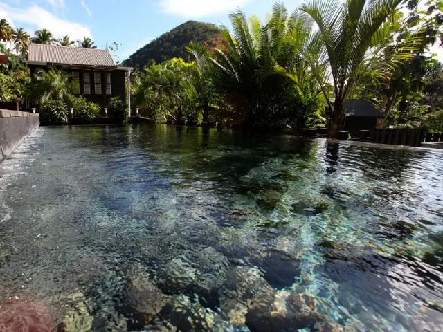 Piscine naturelle - Boucan Hotel by Chocolat