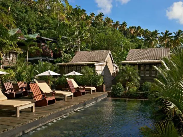 Une piscine intime - Boucan Hotel by Chocolat