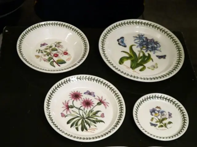 Assiettes fleuries  - Arts de la table Angleterre - Merci