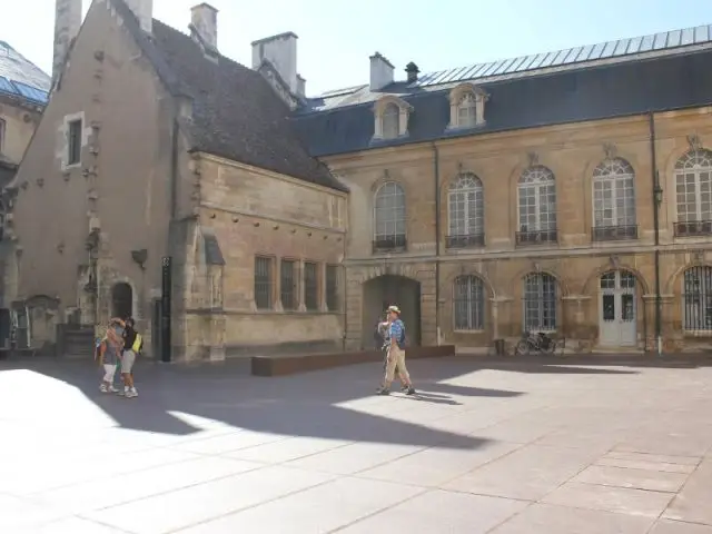 La cour de Bar  - Rénovation du musée des Beaux-Arts de Dijon