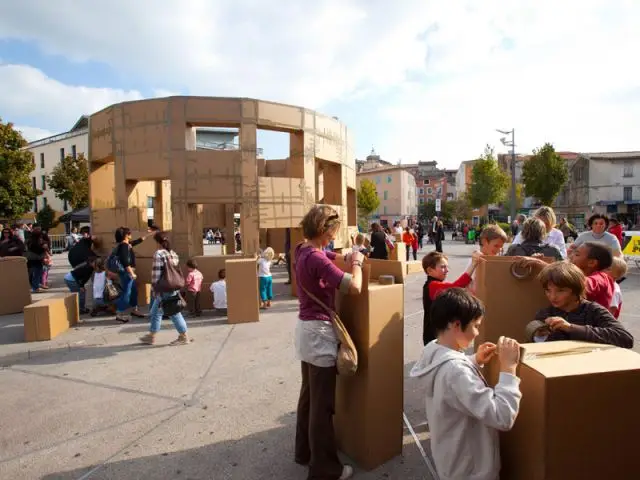 Préparation des cartons - Ville éphémère - Olivier Grossetête