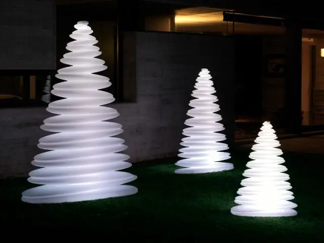 Un sapin lumineux pour éclairer le jardin - Déco lumineuse Noël