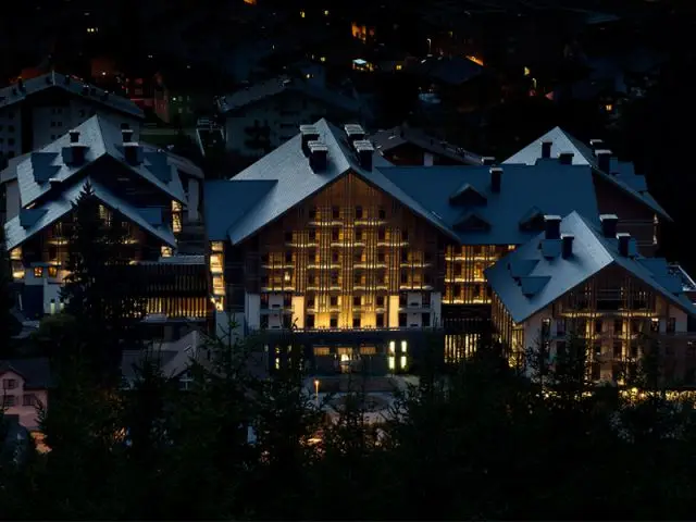 Un hôtel XXL au coeur d'un village pittoresque - Chedi Andermatt 