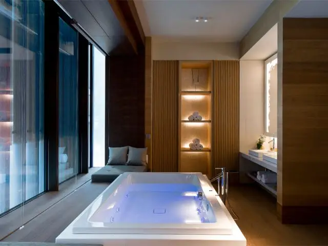 Un spa de 2.400 m2 - Chedi Andermatt 