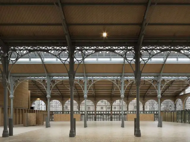 Présence massive du bois à l'intérieur - Carreau du Temple