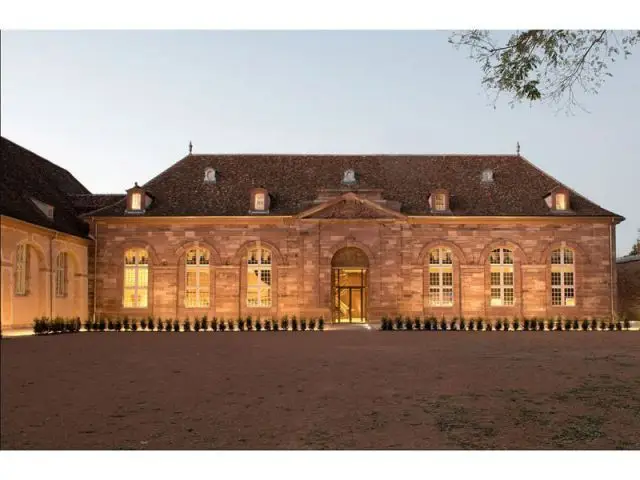 Une façade rénovée pour le haras de Strasbourg - Haras Strasbourg