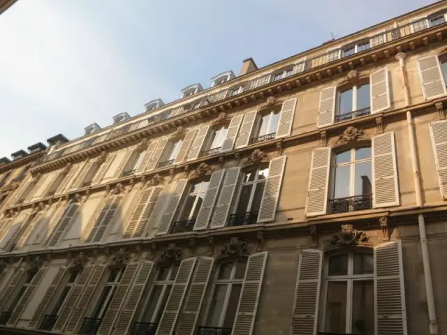 Bâtiment haussmannien de 1860 - Chantier Isover - Paris 8